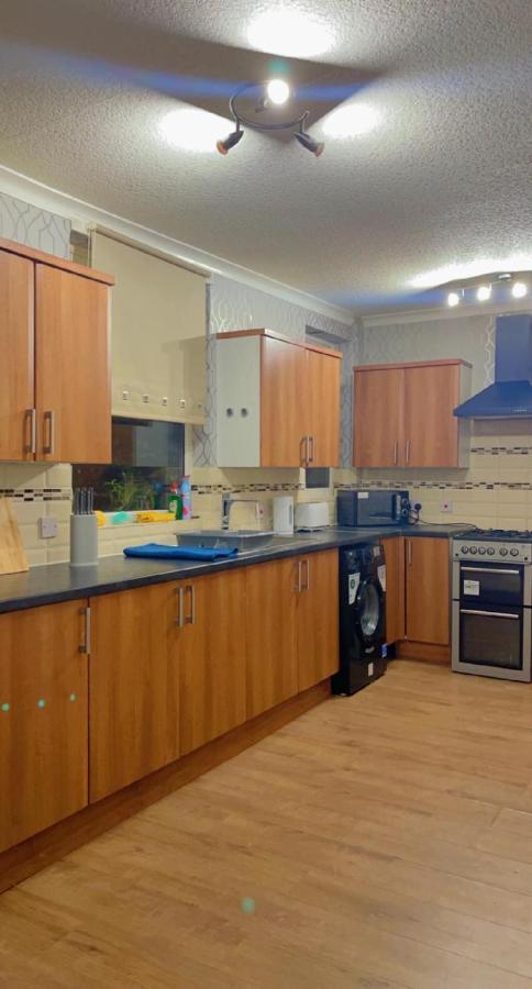 Manchester Old Trafford Apartment ภายนอก รูปภาพ